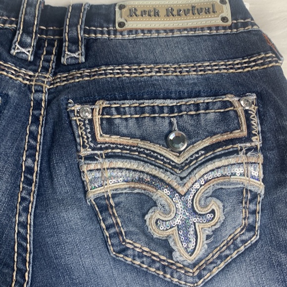 Rock Revival Bliss Easy Skinny Jeans W/ Bedazzled Pockets - Picture 12 of 16